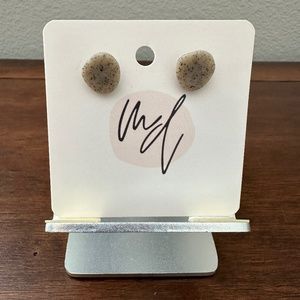 MD Sand Print Stud Earrings